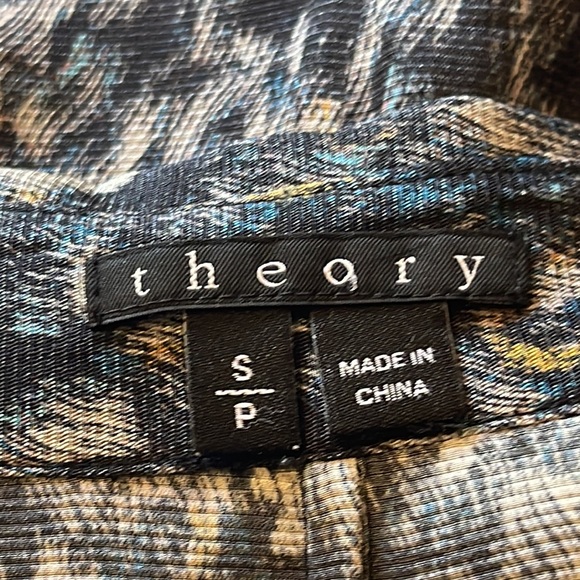 Theory 100% Silk Sleeveless top, SP - Picture 6 of 9